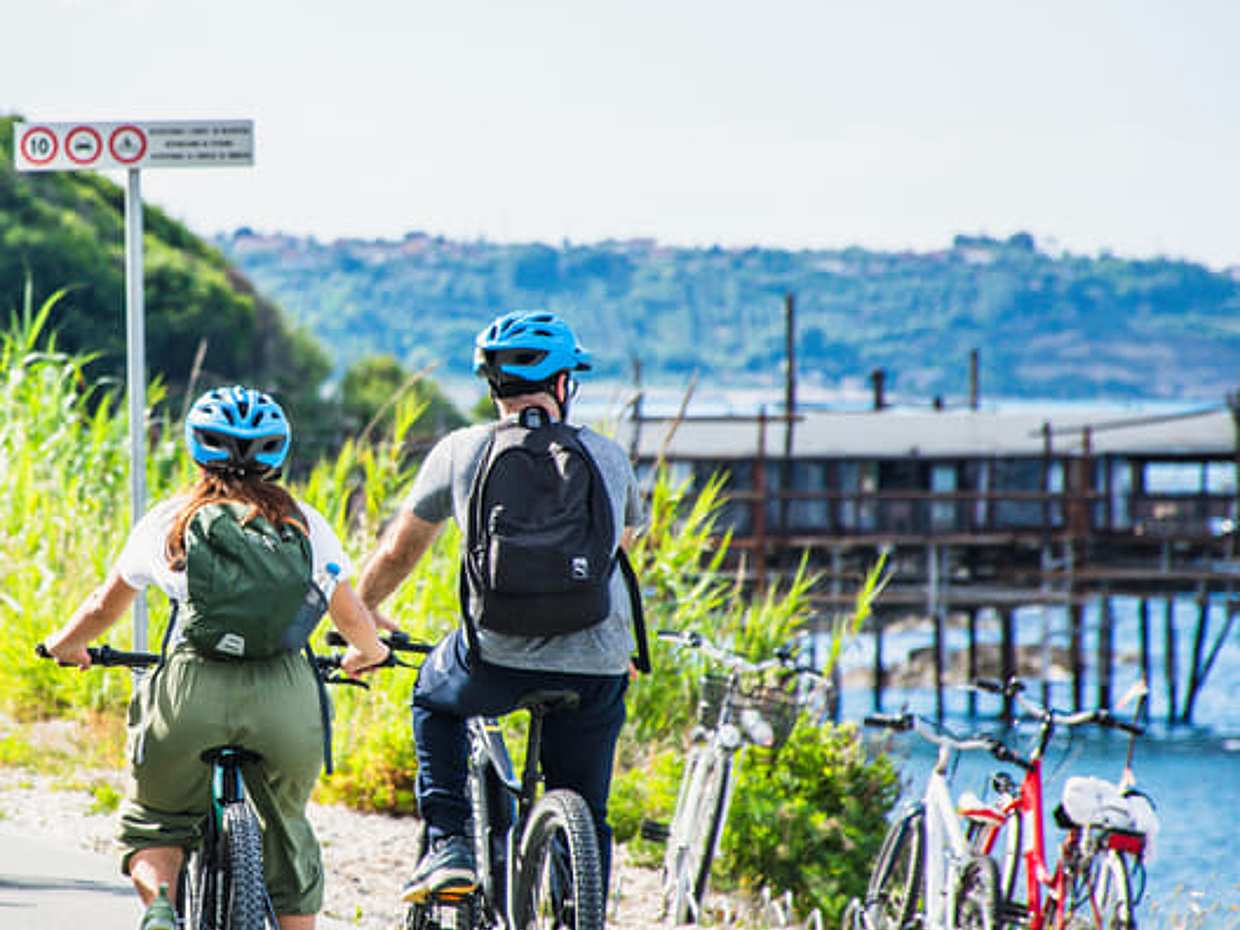 Costa dei Trabocchi: E-Bike, Sunset, and Aperitivo Suspended Over the Sea, photo 5