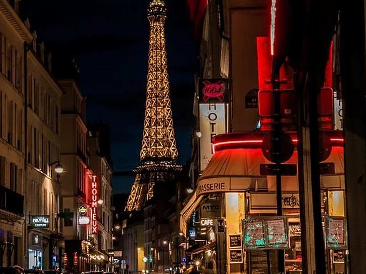 6 hours Paris city tour with Seine River Lunch cruise and Galeries Lafayette, photo 5