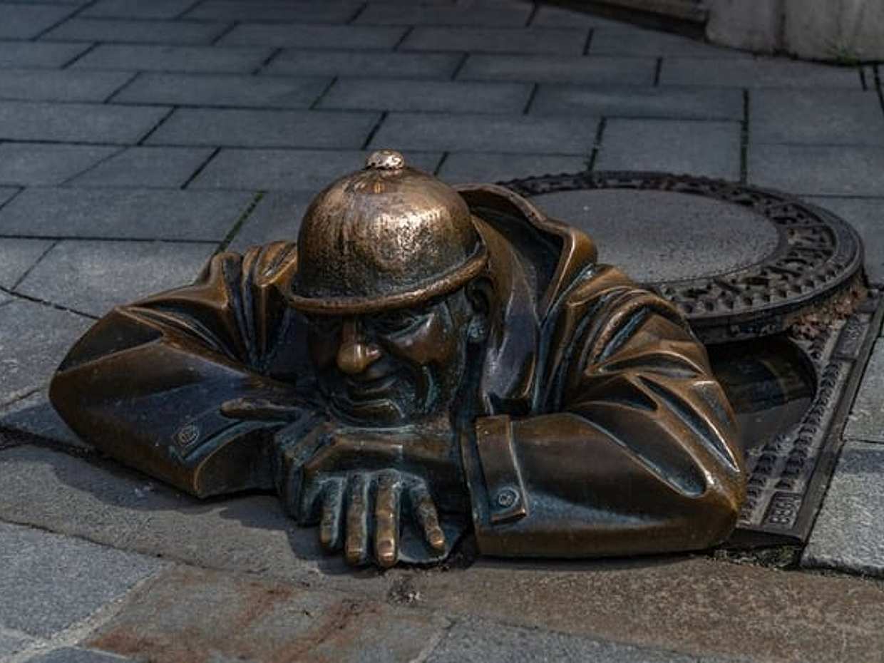 Bratislava Scavenger Hunt & Highlights Self-Guided Walking Tour