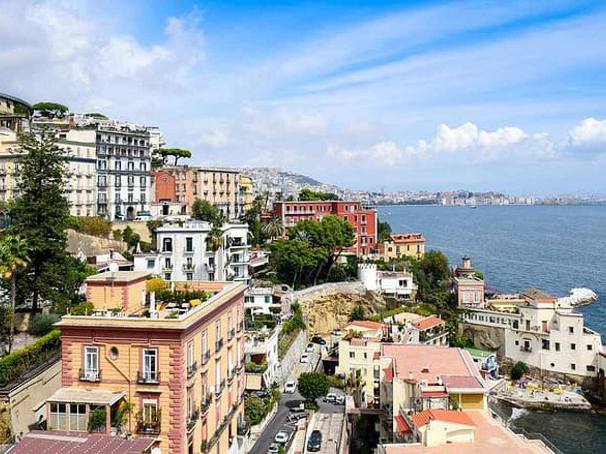 Door-to-door private local driver from Salerno to Naples in Italy, Amalfi