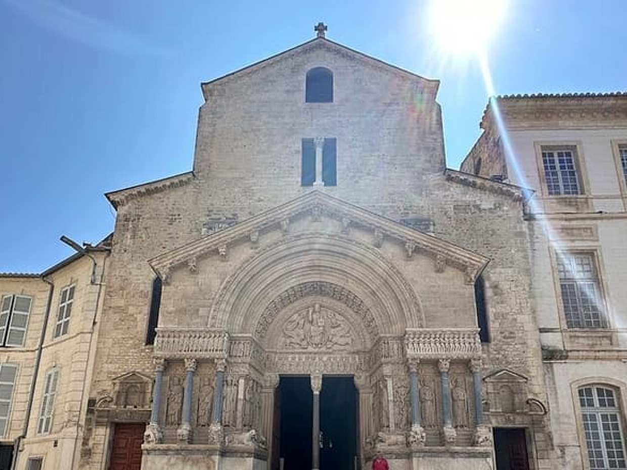 Marseille Shore Excursion: Private Day Trip to Arles, Les Baux de Provence and Saint Remy de Provence, photo 4