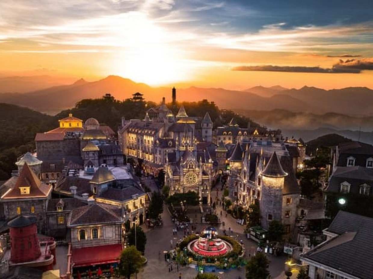 Da Nang Ba Na Hills Night Private Tour Guide & Car, Vietnam, photo 5