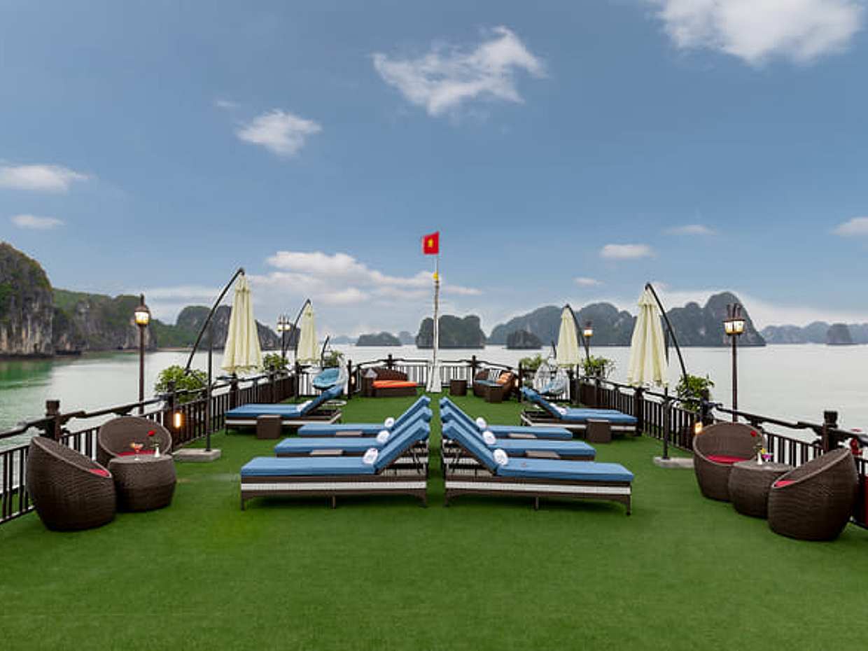 Luxury Halong Bay Cruises - 2 Days 1 Night, Vietnam, photo 5