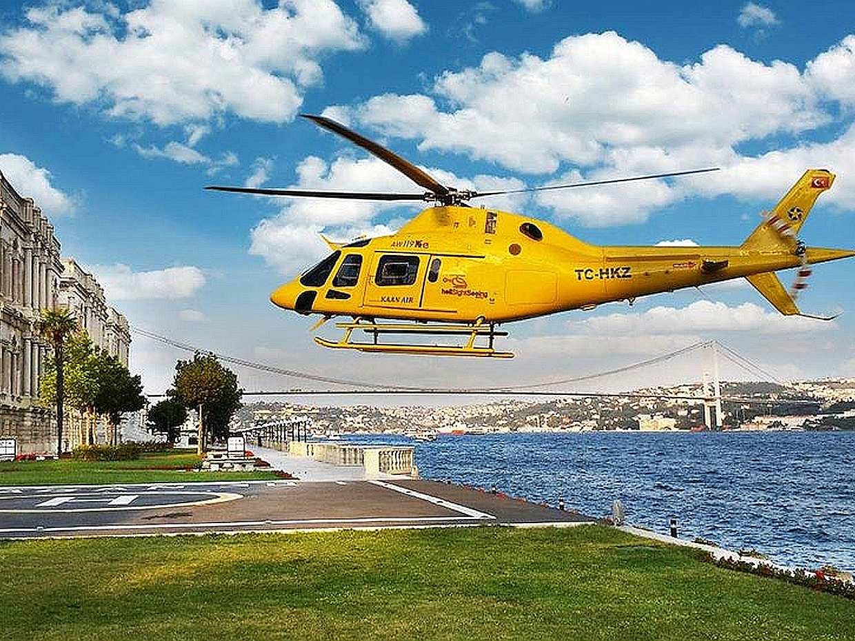 Private helicopter flight over Istanbul, photo 4