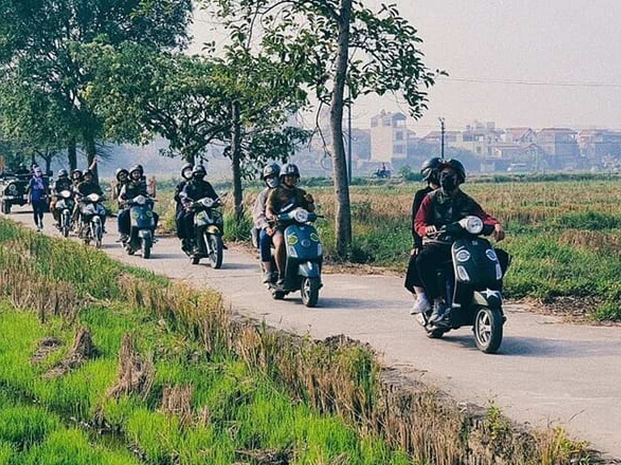 Hanoj: Půldenní výlet na Vespe na venkov a do Co Loa, photo 4