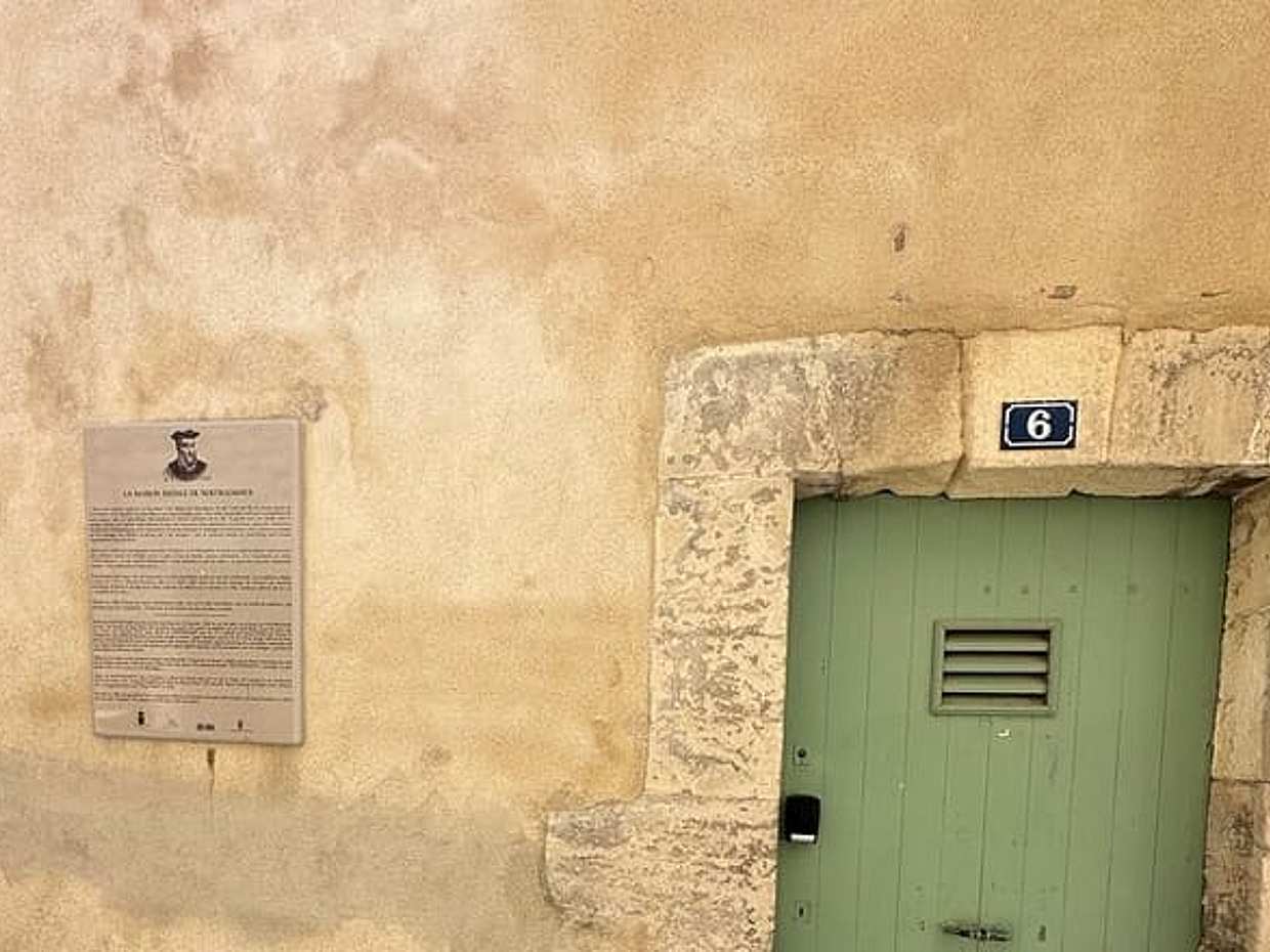 Marseille Shore Excursion: Private Day Trip to Arles, Les Baux de Provence and Saint Remy de Provence, photo 3