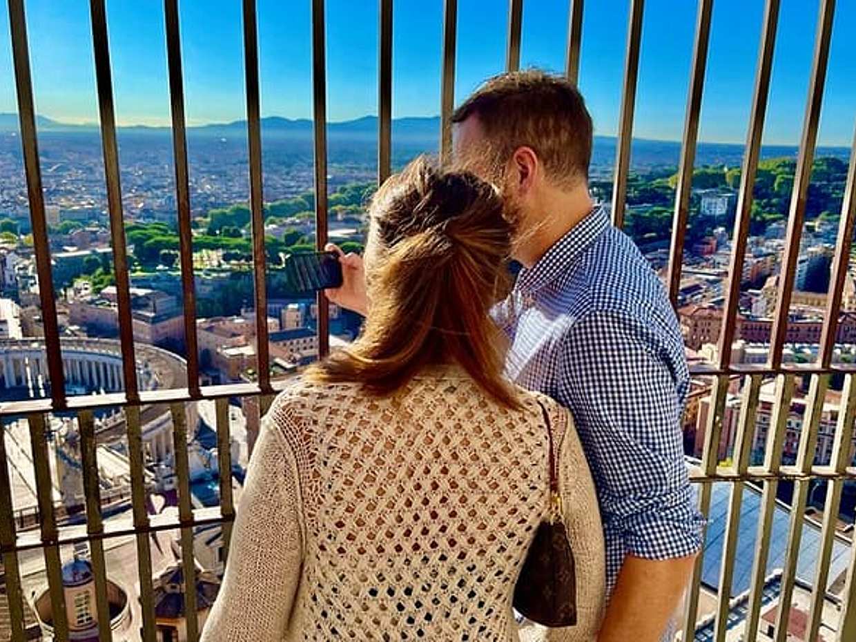 St. Peter’s Dome, Basilica & Grottoes Tour with Breakfast on the Roof