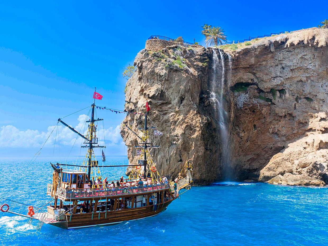 Antalya Relax Boat Tour. Waterfall and Beach Visit, Including Lunch and Non-Alcoholic Beverages in Turkey, Antalya District, photo 2