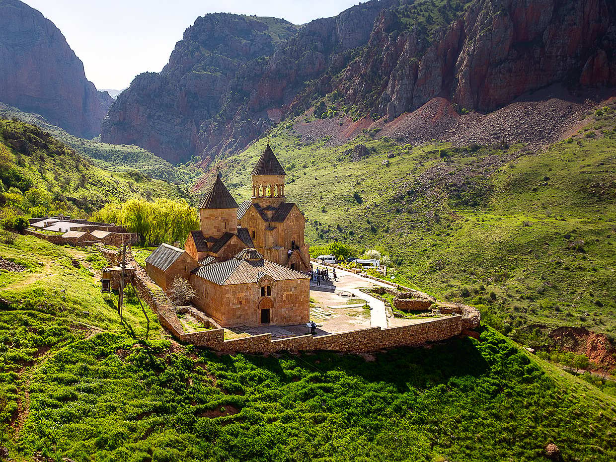 Khor Virap, Areni-1 (Birds’ Cave), Noravank and Hin Areni Wine Factory Tour in Armenia, Yerevan