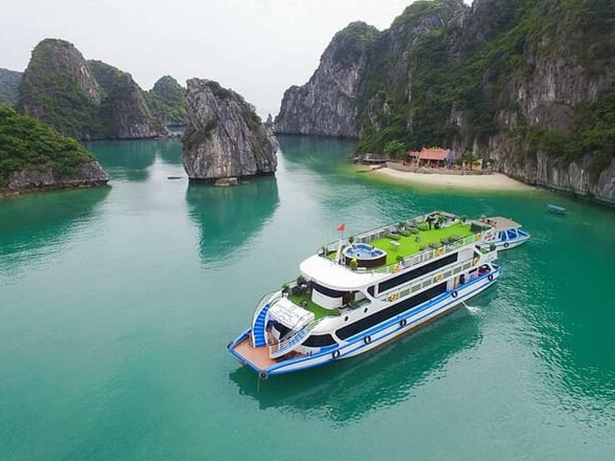 Amazing Cruise - Luxury Day Tour from Ha Long Bay, photo 3