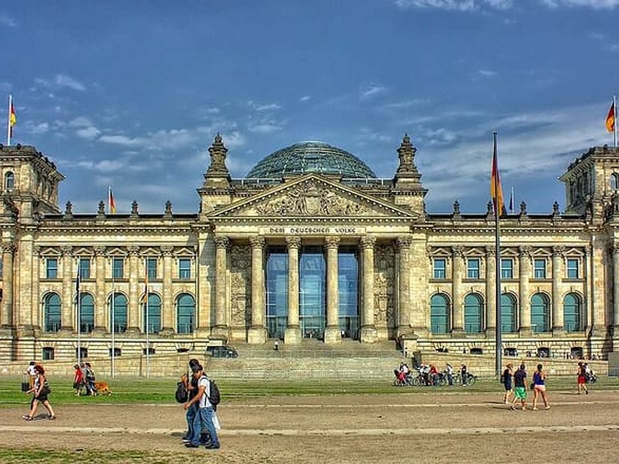 Private Transfer from Munich to Berlin, Hotel-to-hotel, English-speaking driver
