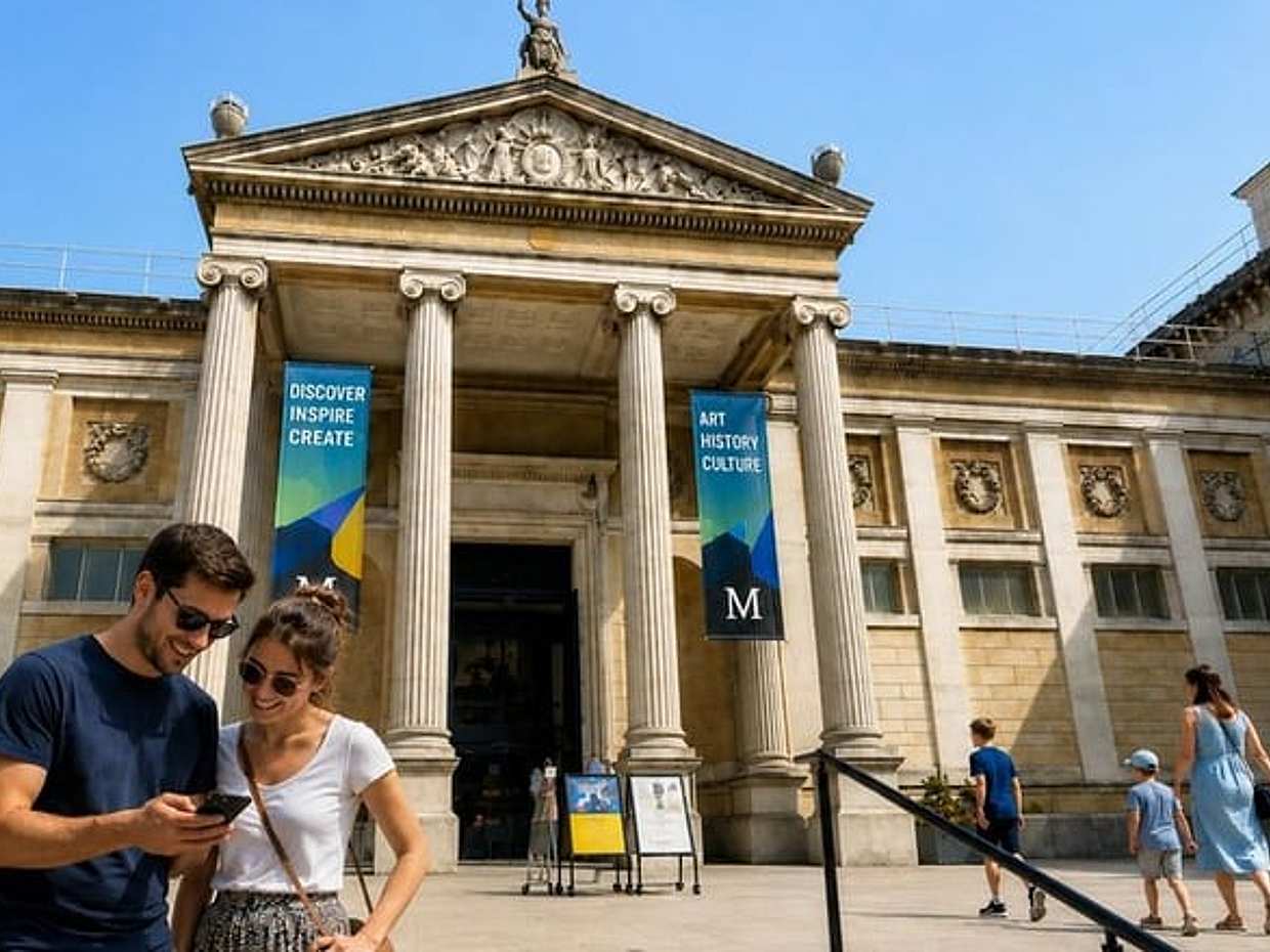 Oxford Scavenger Hunt & Highlights Self-Guided Walking Tour, photo 4