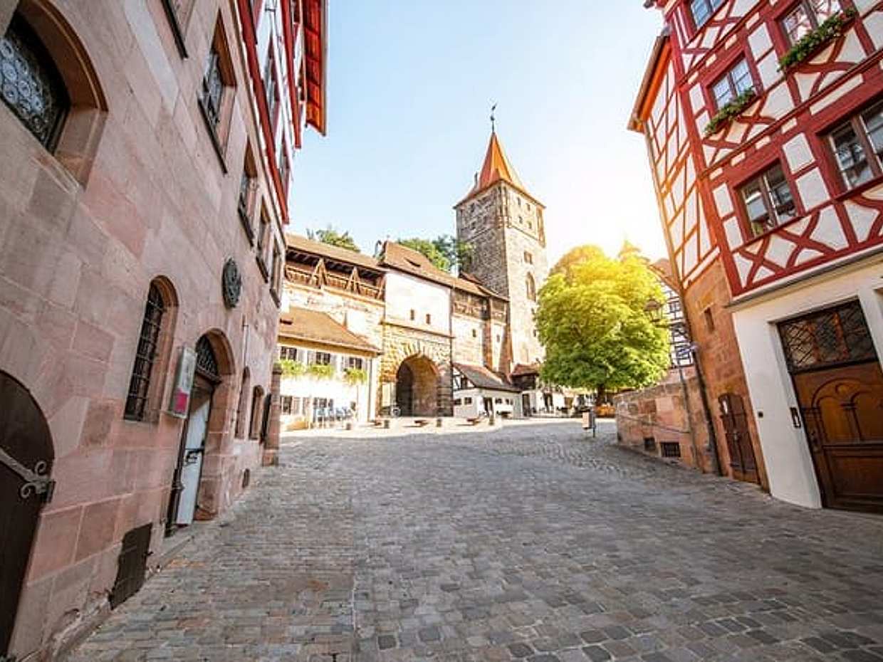 Private transfer from Salzburg to Nuremberg with 2h Stop, photo 2