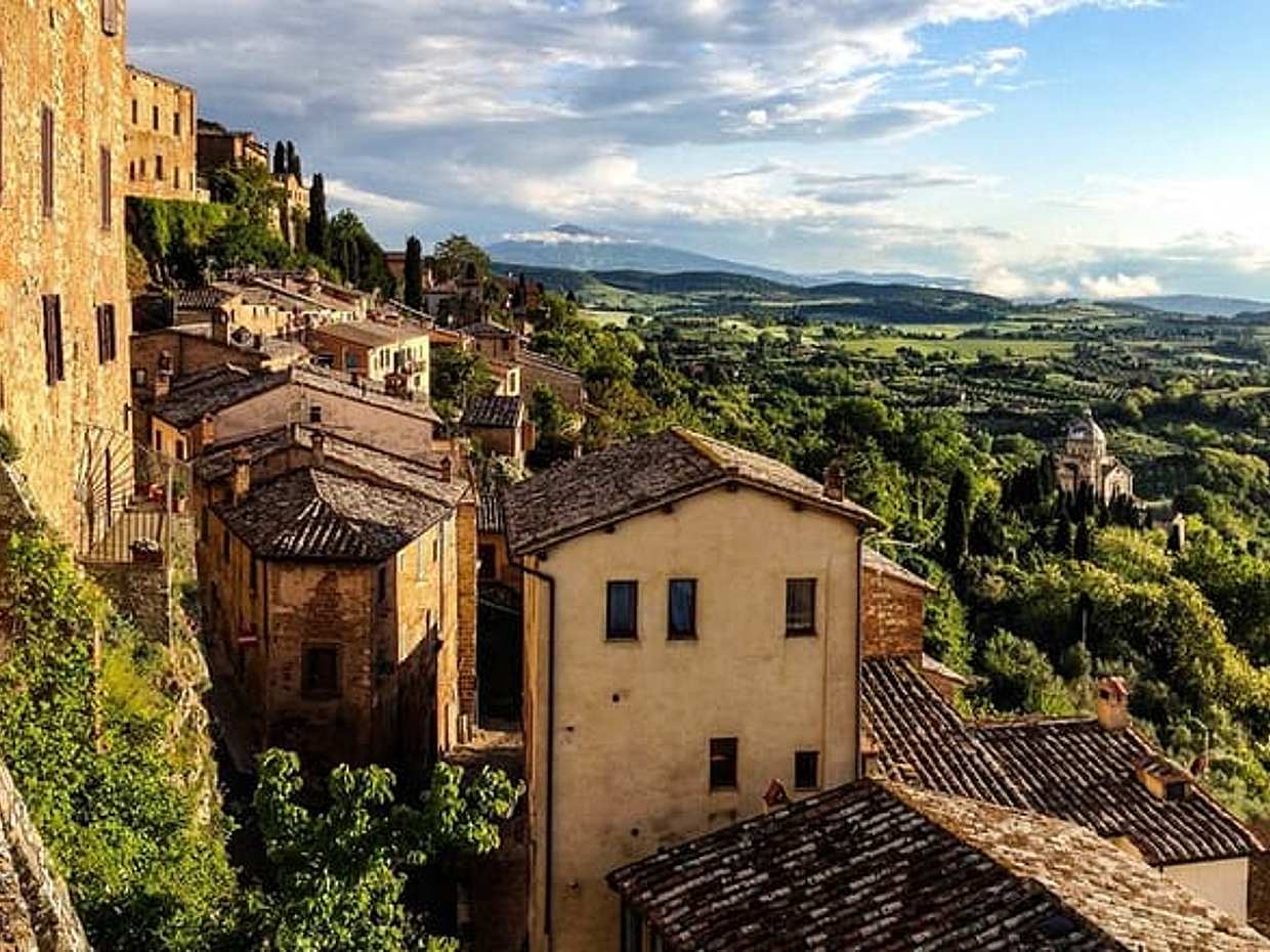 Rome to Montepulciano with Wine Tasting + Stop at Orvieto
