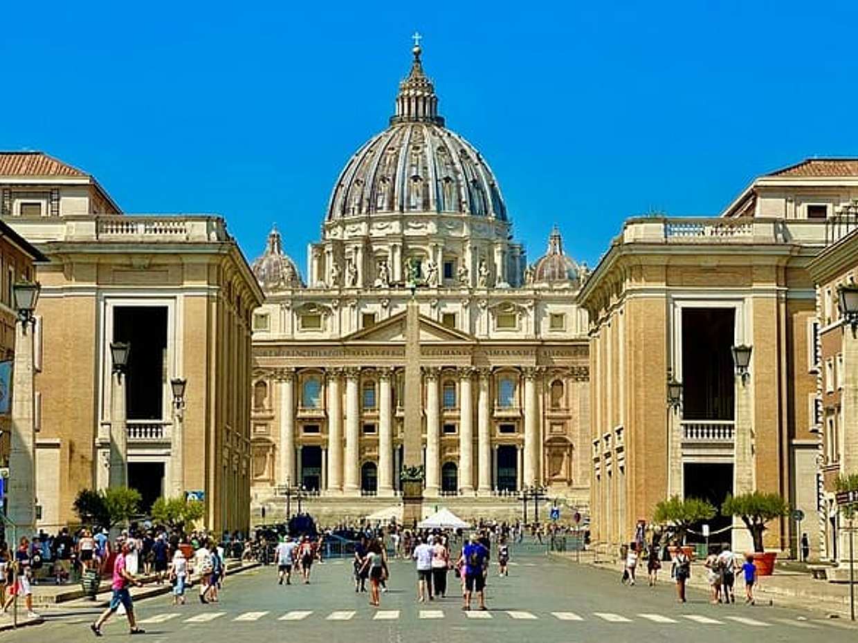 Rome Glory and Mystery: Explore St. Peter’s and the Underground Catacombs