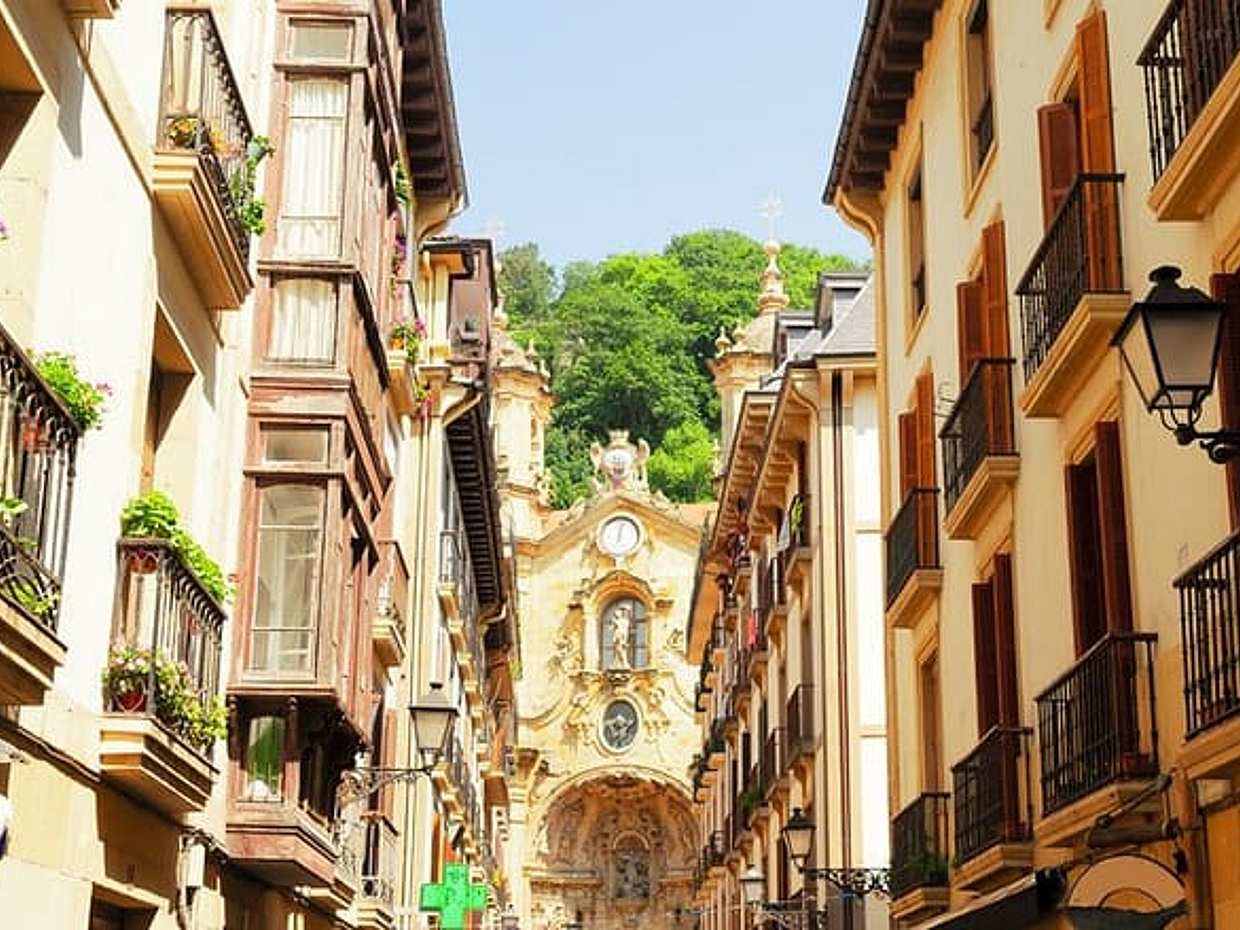 San Sebastian Scavenger Hunt & Self Guided Walking Tour in Spain, Donostia-San Sebastian, photo 3