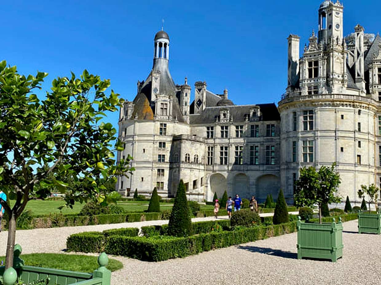 5-day Private Loire Castles, M. St-Michel, D-Day Trip from Paris.