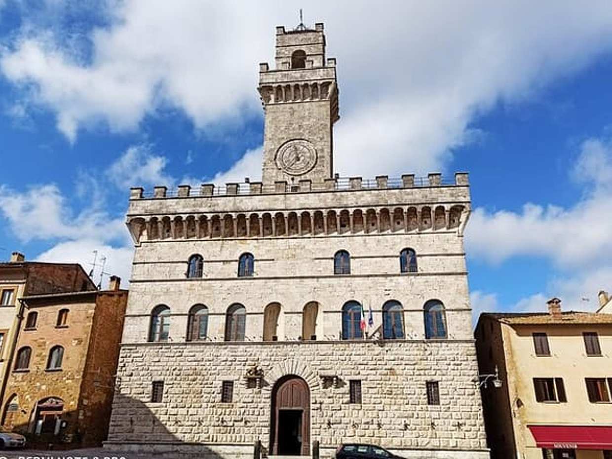 PRIVATE TOUR Savor Exquisite Wines: Brunello & Nobile Wine Tour, photo 4