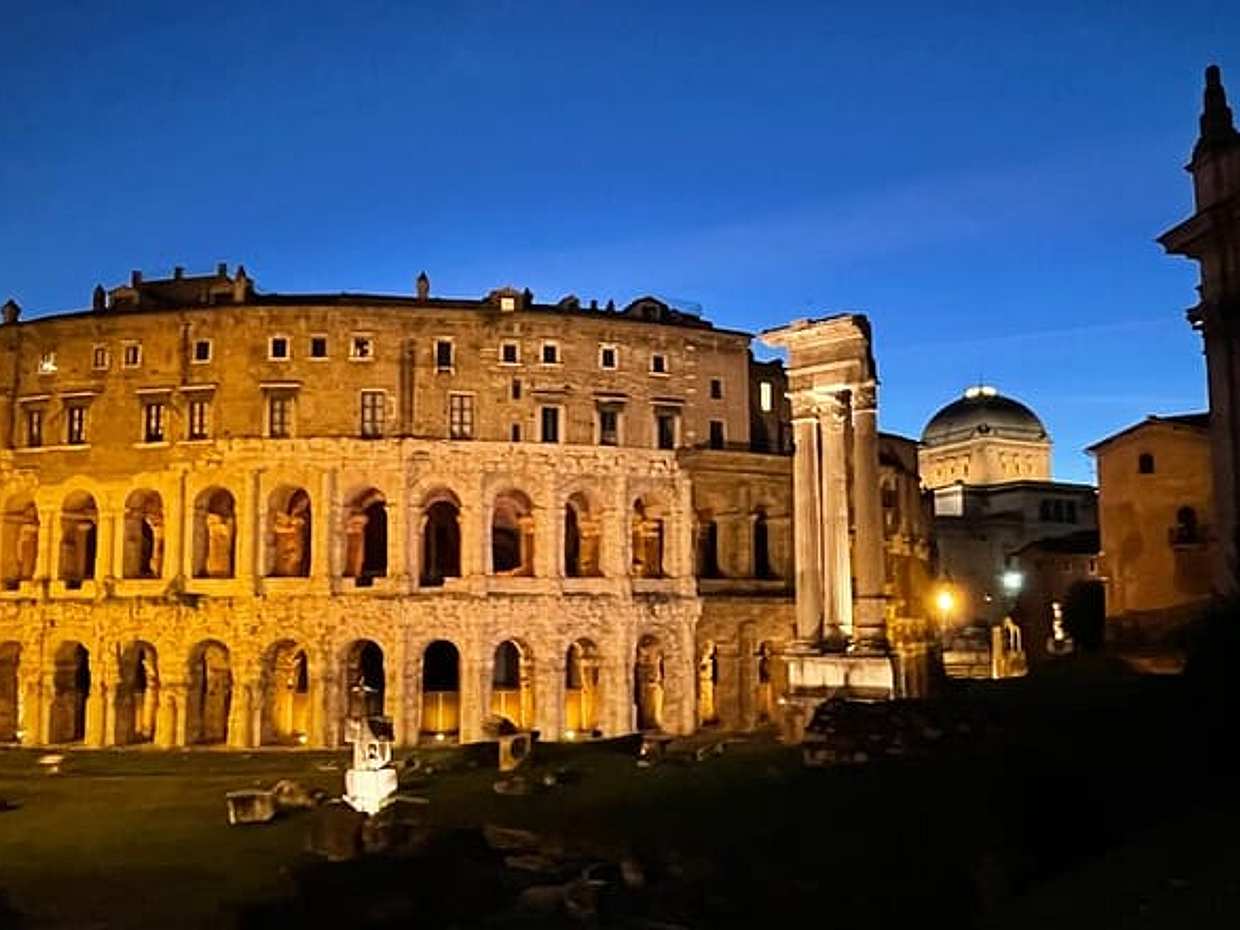 Best of Rome by Night Private Sightseeing Chauffeured Tour | pick up/Drop off, photo 4