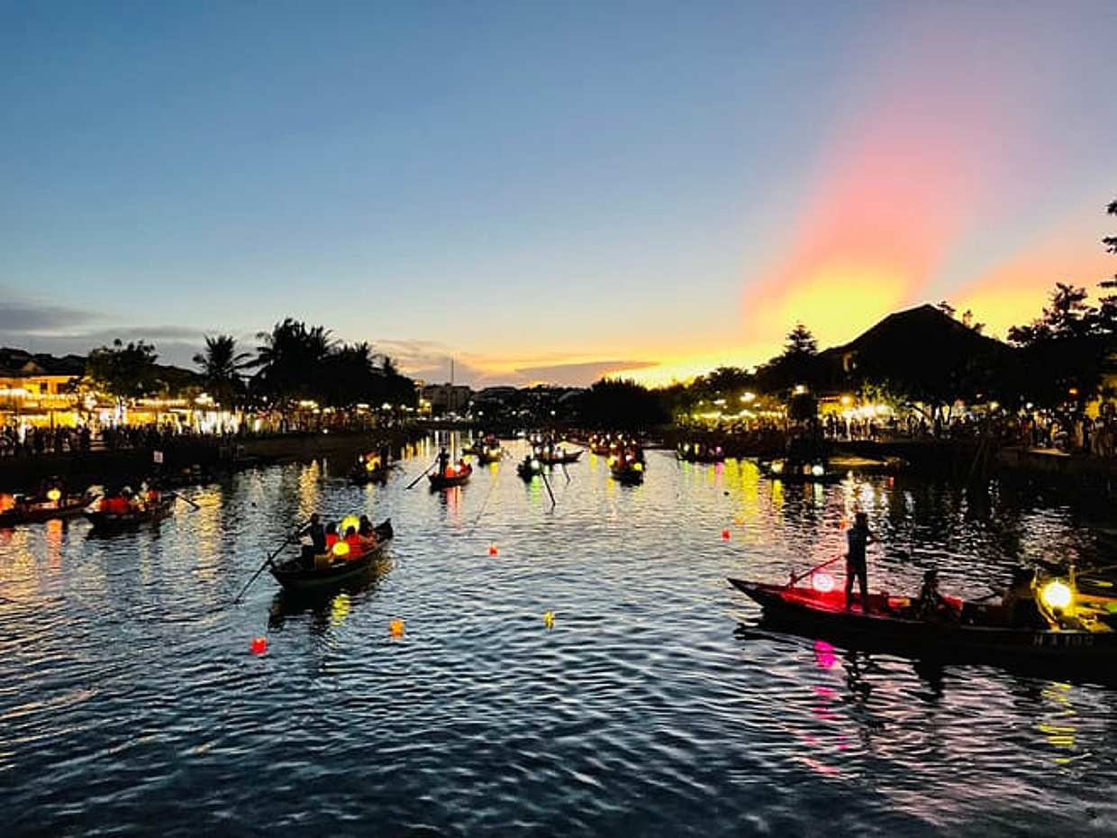 From Da Nang/ Hoi An: Hoi An Ancient Town Night Tour with Dinner, Vietnam, photo 2