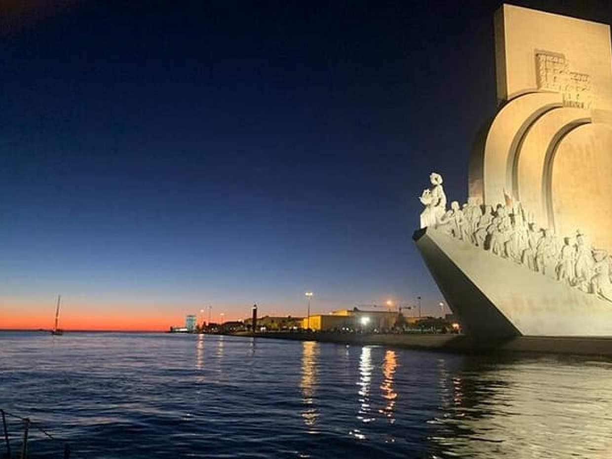  Lisbon Small Group 2-Hour Night Sailing Tour with a welcome Drink in Portugal
