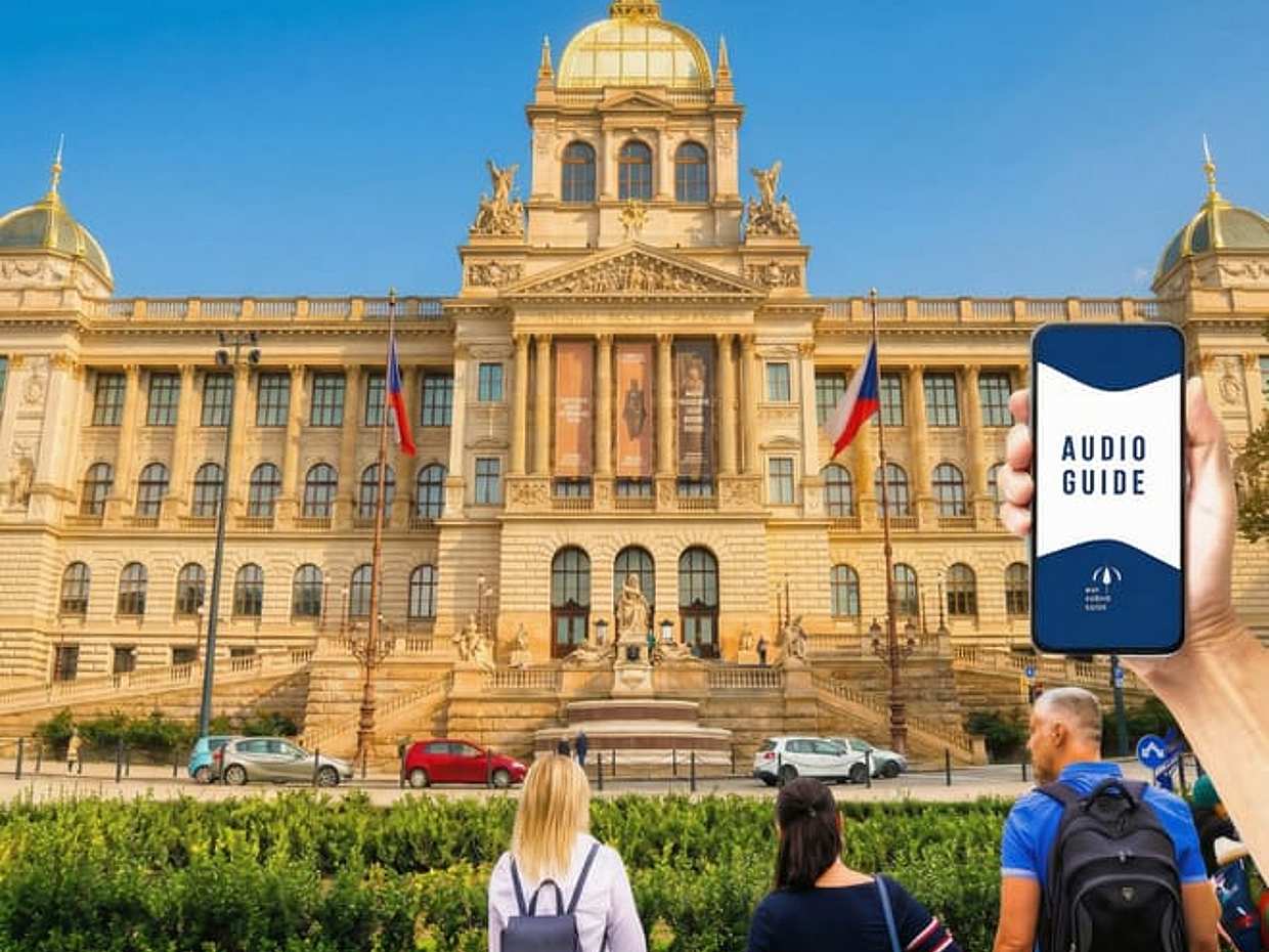 "Prague : Billet pour le Musée national et visite guidée en ligne de la ville en Tchéquie"