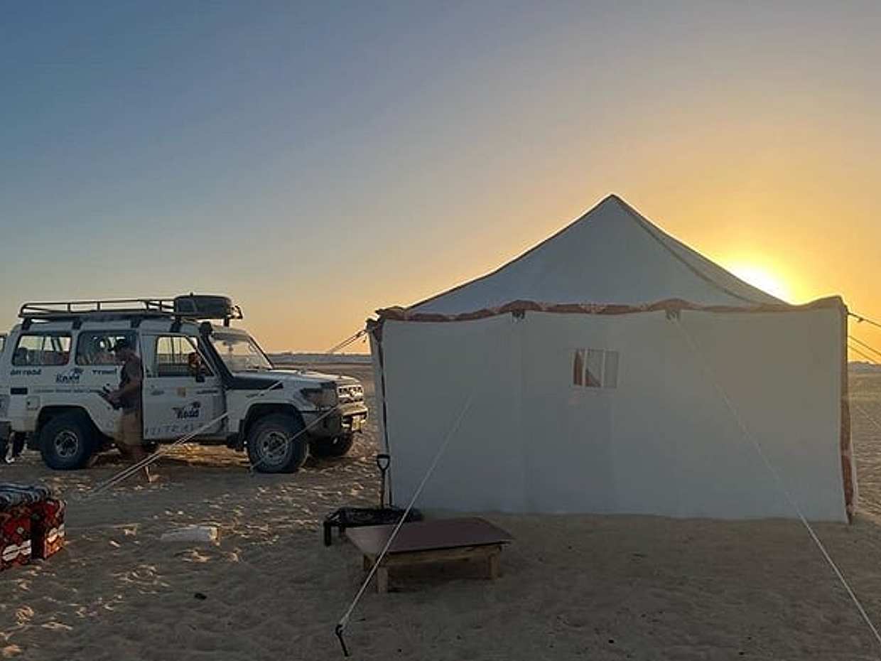 "White & Black Desert Safari – 1 Night, 2 Days of Exploration"