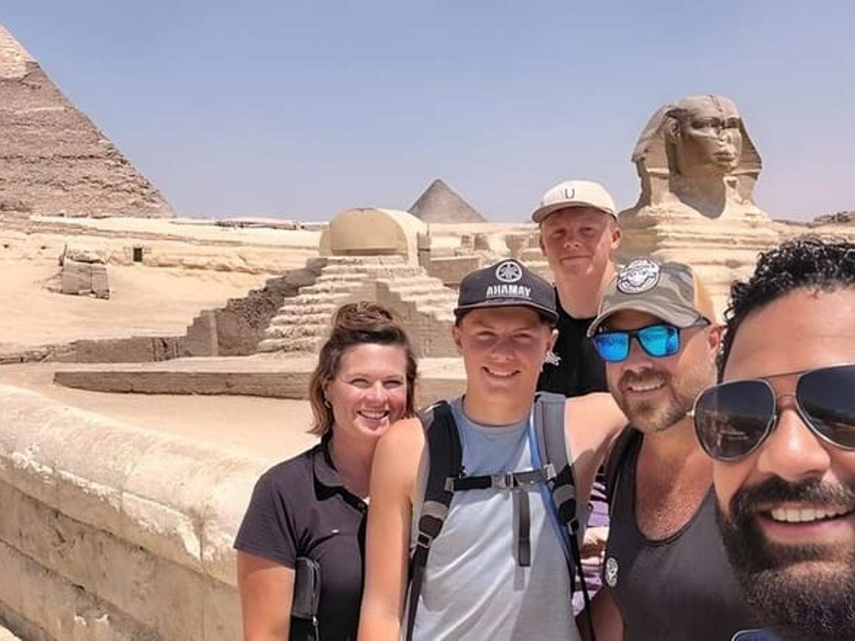 Saqqara Memphis and Dahshur Pyramids Day Tour VIP in Egypt, Cairo