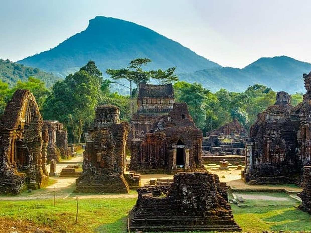 Da Nang/Hoi An: Private tour My Son sanctuary - Marble mountains in Vietnam