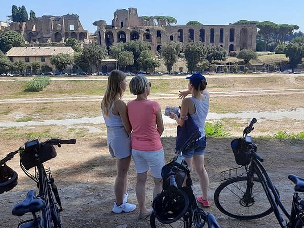 Rome Highlights By Electric Bicycle Private Tour, photo 5