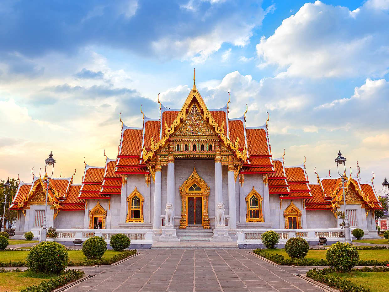 Top 3 Must-see Temples in Bangkok (Group Tour) in Thailand