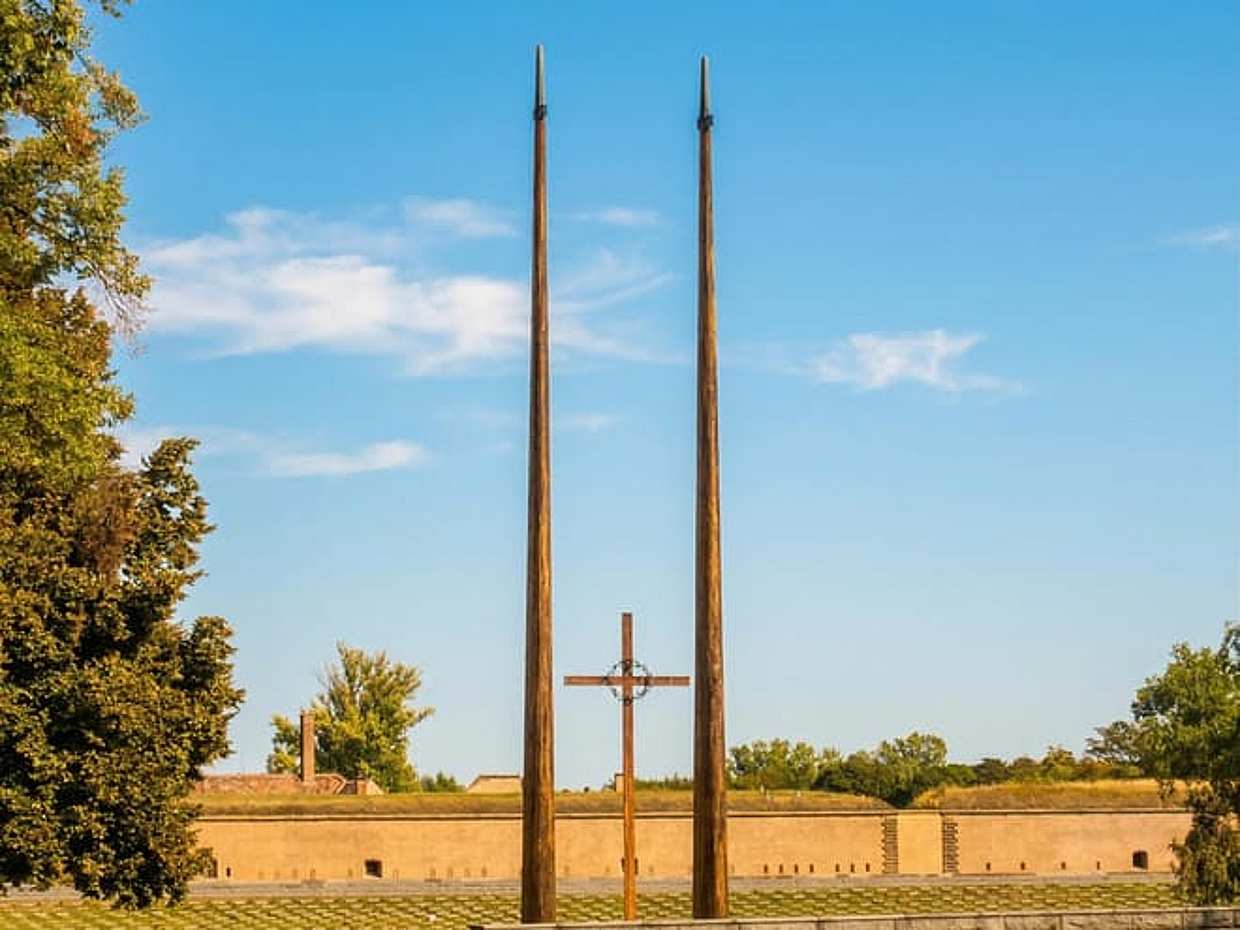 Terezin Tour Including Admission Ticket and Transfer & Audio, photo 2