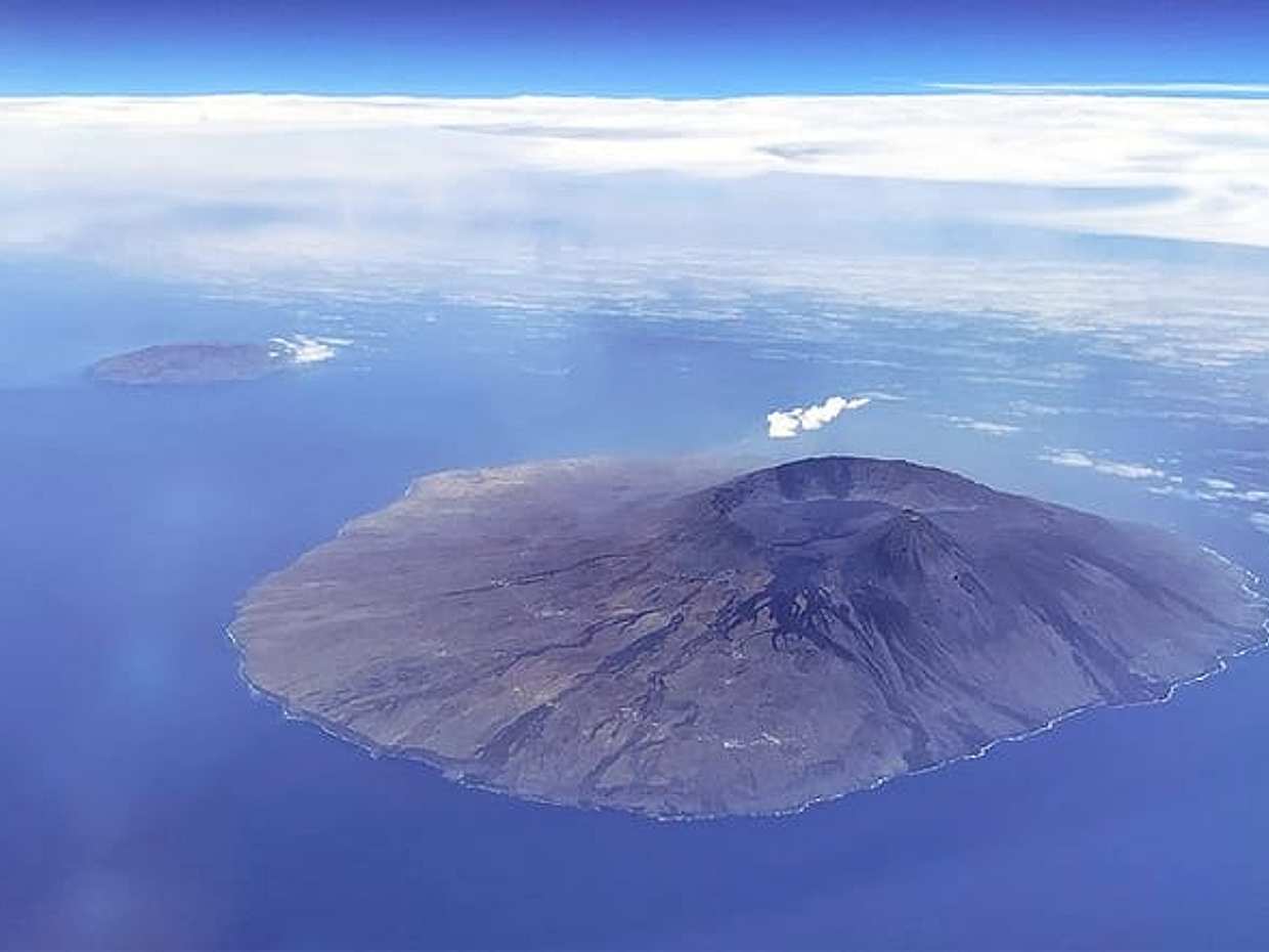 Depuis Chã das Caldeiras : Randonnée au sommet du volcan Pico do Fogo au Cap-Vert, São Filipe