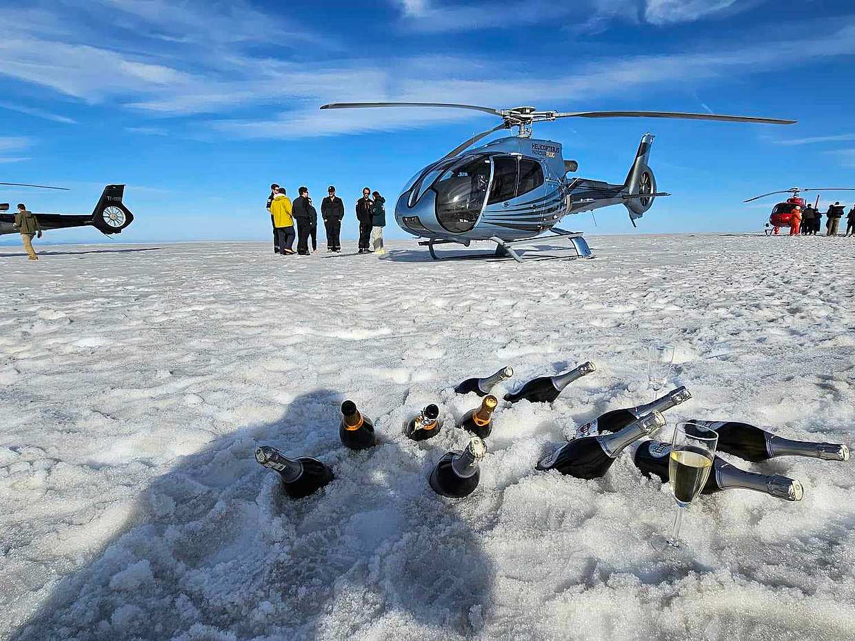 Heli - Happy Hour in Island, Reykjavík Heli – Happy Hour
