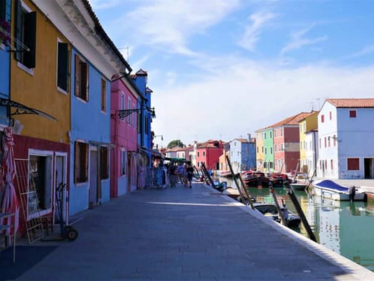 Morning Venice Lagoon Cruise: Murano Island and Burano Island