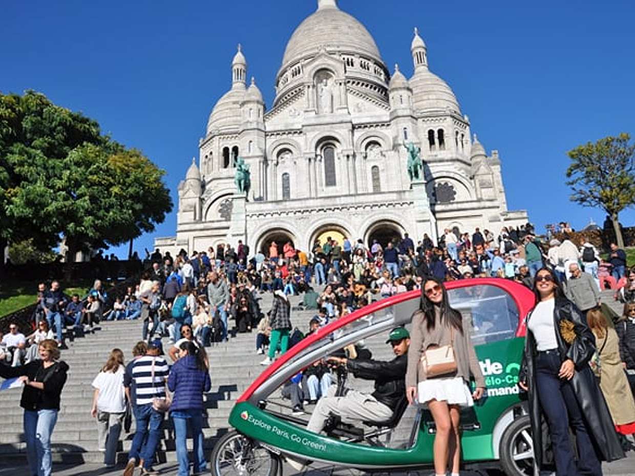 Paris : private guided tour of Montmartre in rickshaw bike, photo 2