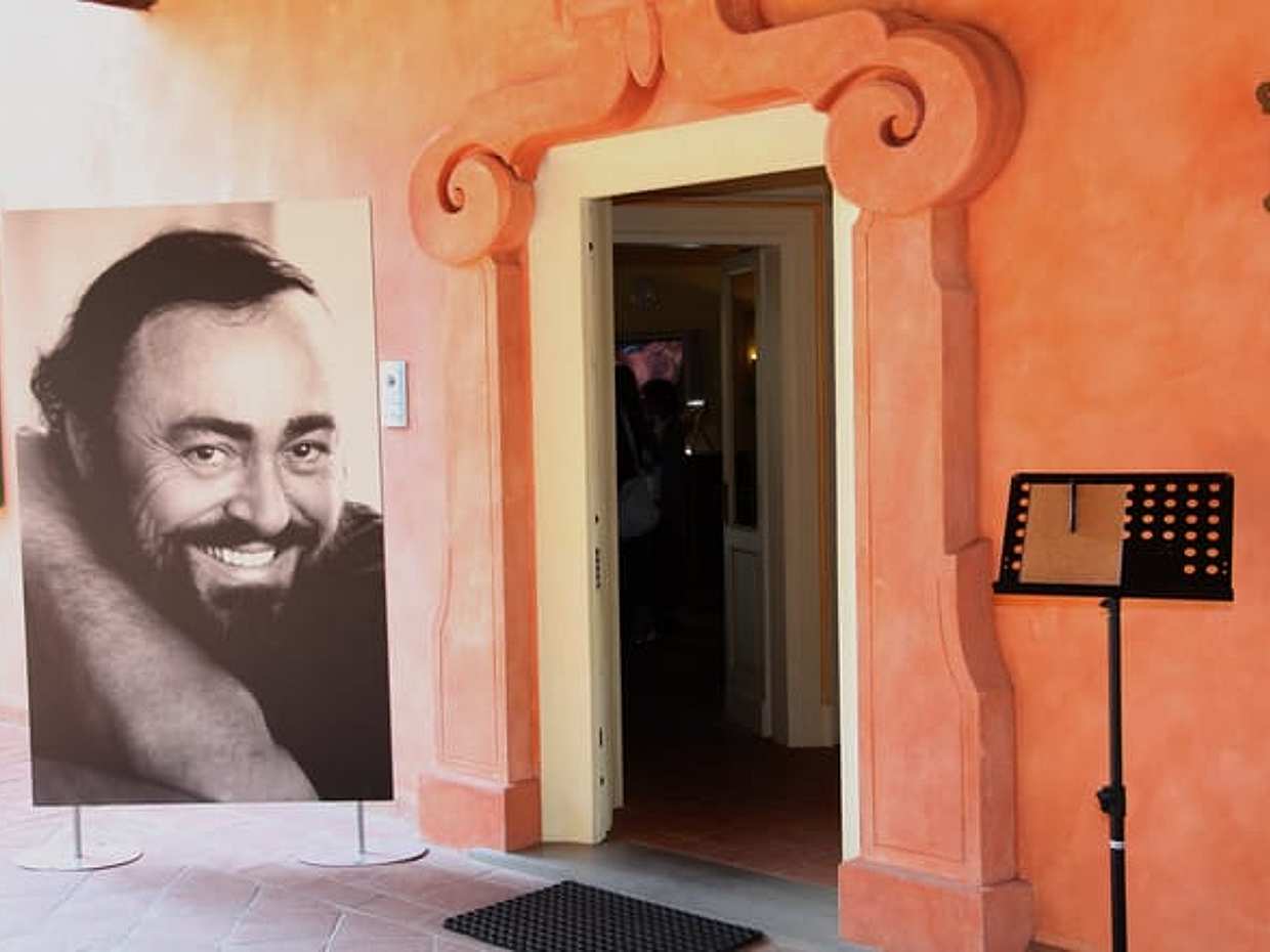 Modena: Entrance ticket to Luciano Pavarotti House Museum