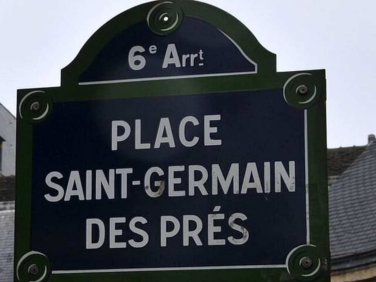 CDG Transfers , Eiffel & Walking Tour in Saint Germain des Prés, photo 3