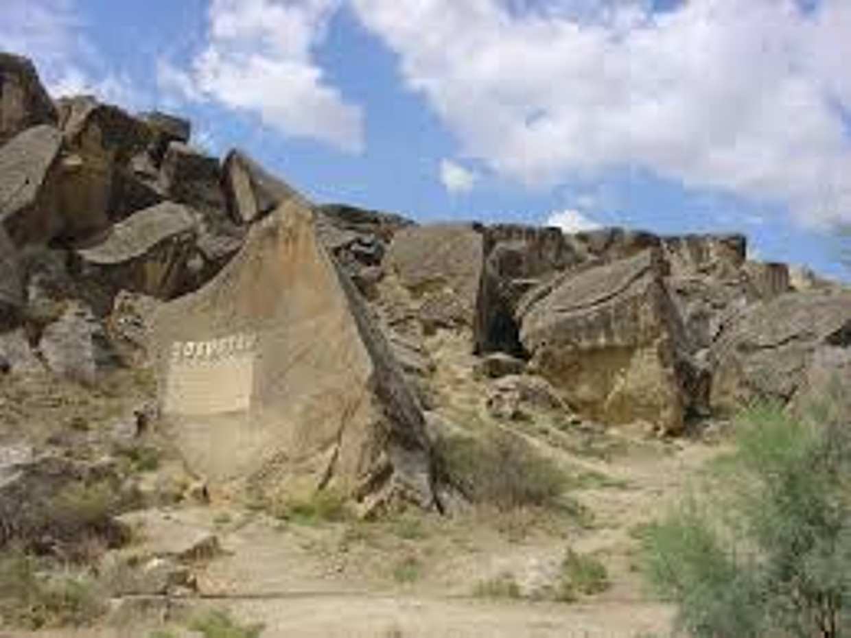 Gobustan Tour и Грязевые вулканы в Азербайджане, Баку.
, photo 3