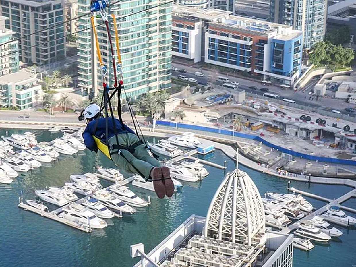 Experiência de Tirolesa em Dubai Marina com Traslados Privativos nos Emirados Árabes Unidos.
, photo 2