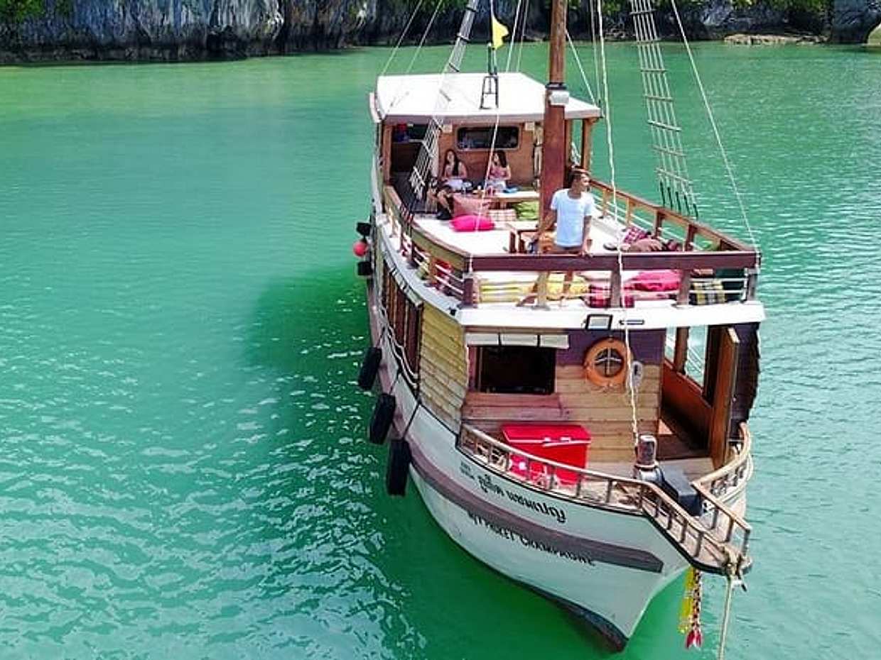 - Comfortabele boot voor tochten in de Phang Nga Bay - De "Must-Do"! in Thailand, Cherngtalay Thalang, photo 2