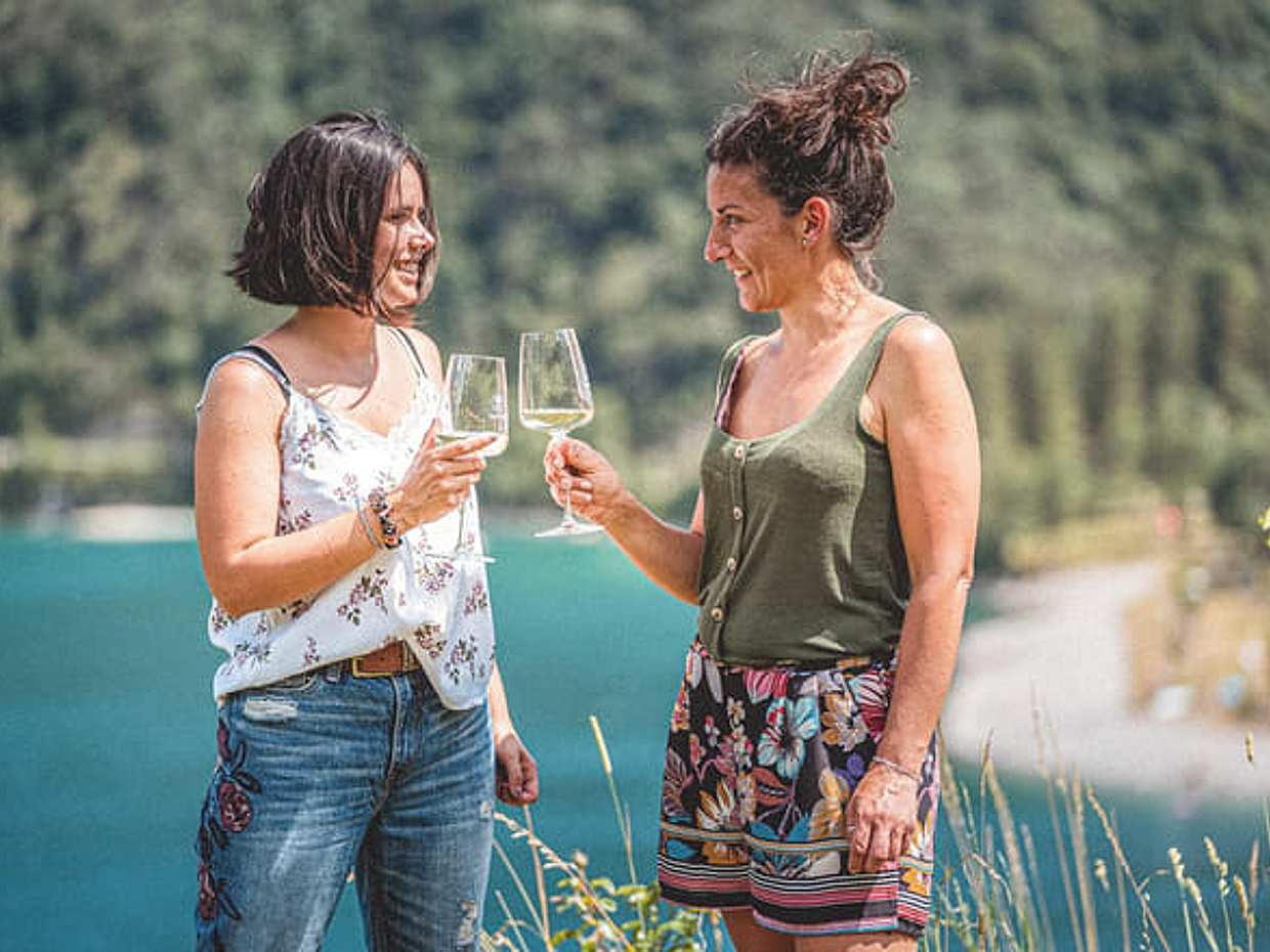 Wine Pic Nic with stunning lake view in Ledro, photo 3