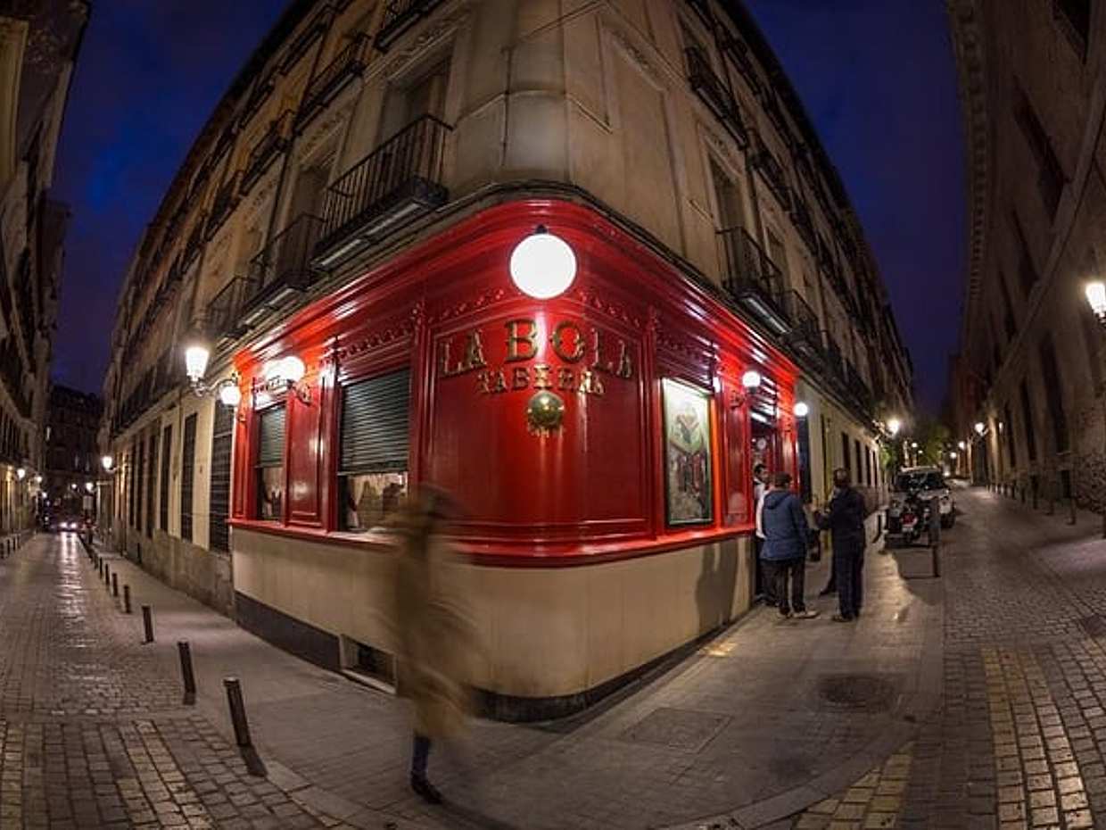Craft-Beer and Tapas Tour in Madrid