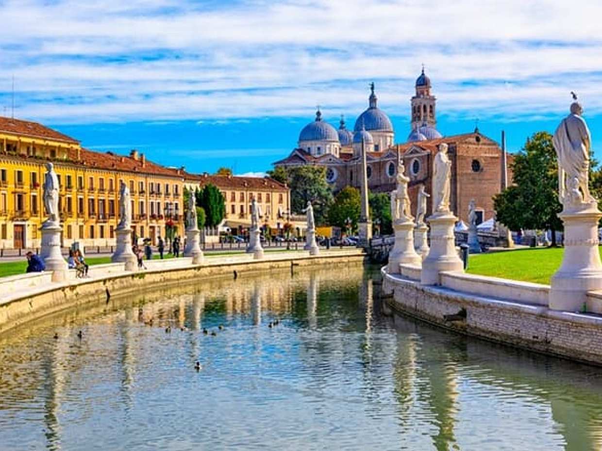 Padua Magic Legends: Self-Guided Walking Quest in Italy