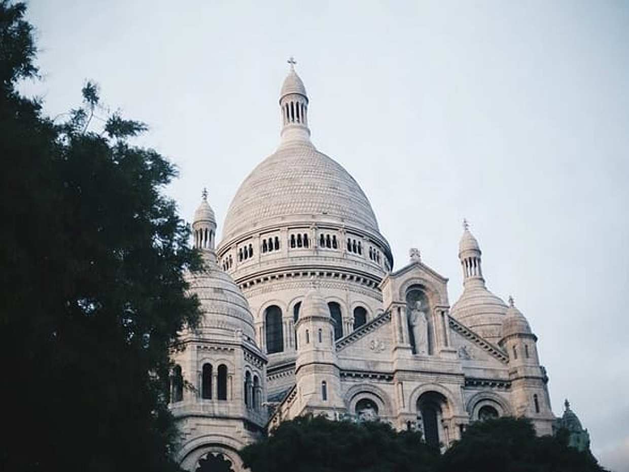 Eiffel Summit & Montmartre Cheese with Wine Tasting Private Tour, photo 2