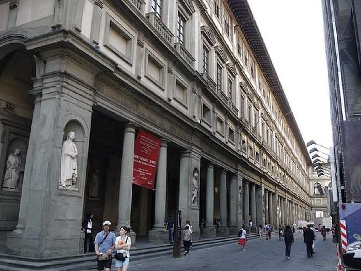 Uffizi Gallery Private Guided Tour, photo 2