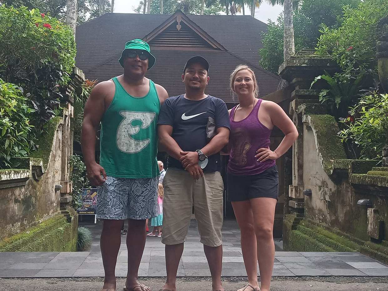 Bali Car Rental with Driver Professional & Experienced, Indonésia