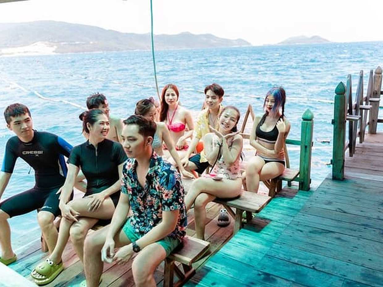 Nha Trang Bay Sea Walking Adventure with Local Seafood Lunch, photo 5