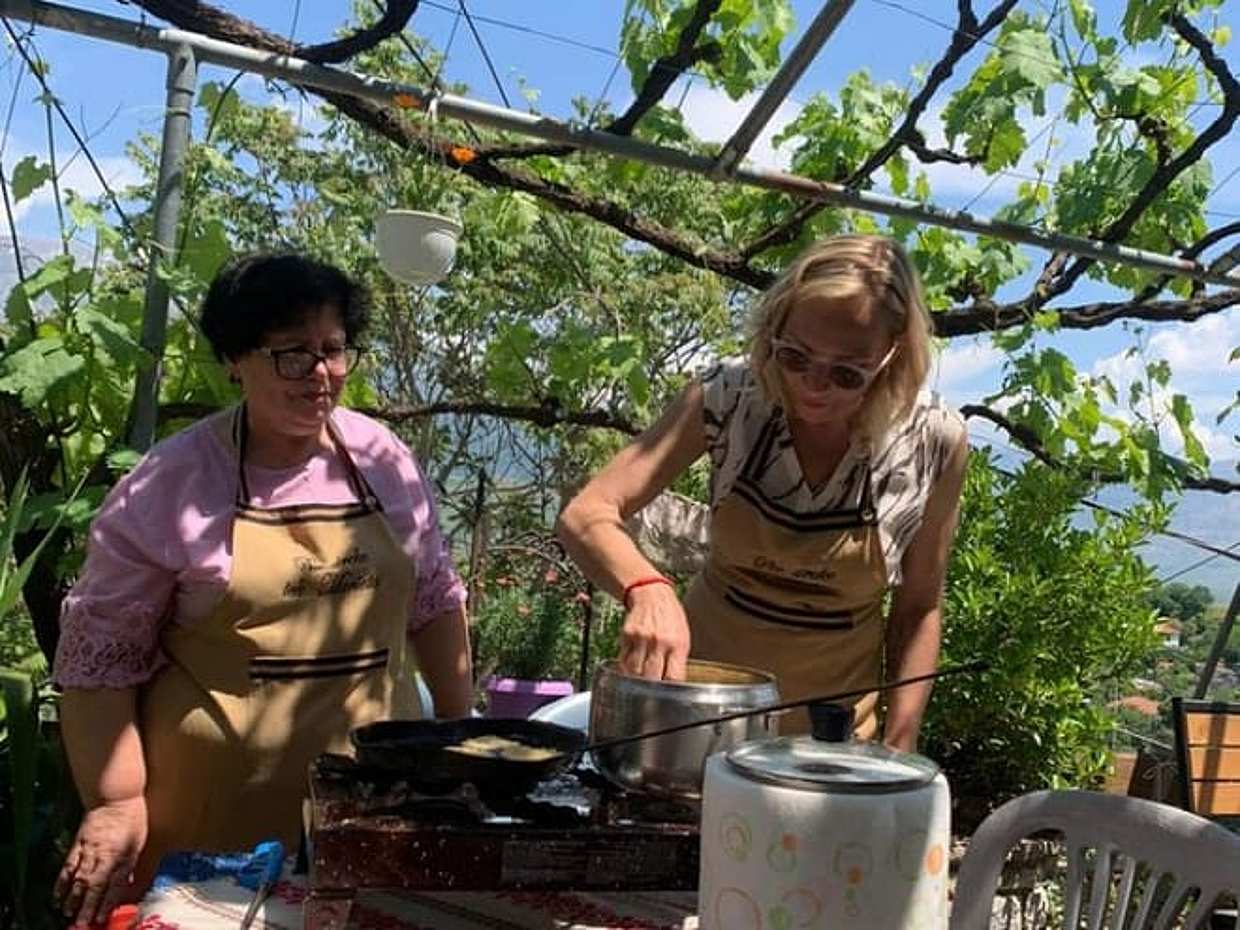 Vegetarian cooking class in Gjirokastër, Albania, photo 5