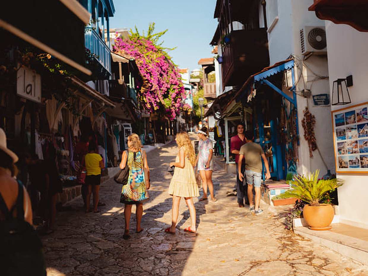 Antalya: Old Town Walking Tour incl. Turkish Tea and Baklava, photo 4